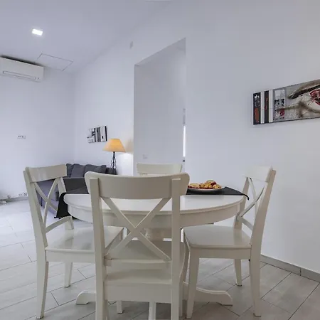 Holiday home Casa Santos Nicolau Setubal