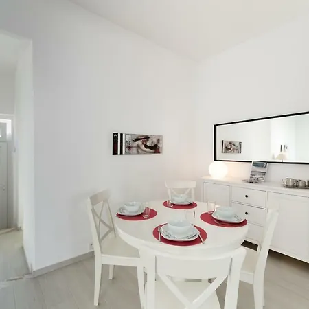 Casa Santos Nicolau *